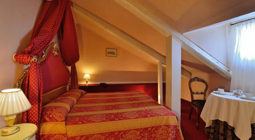 Residenza Ruga Giuffa Castello  Zimmer foto